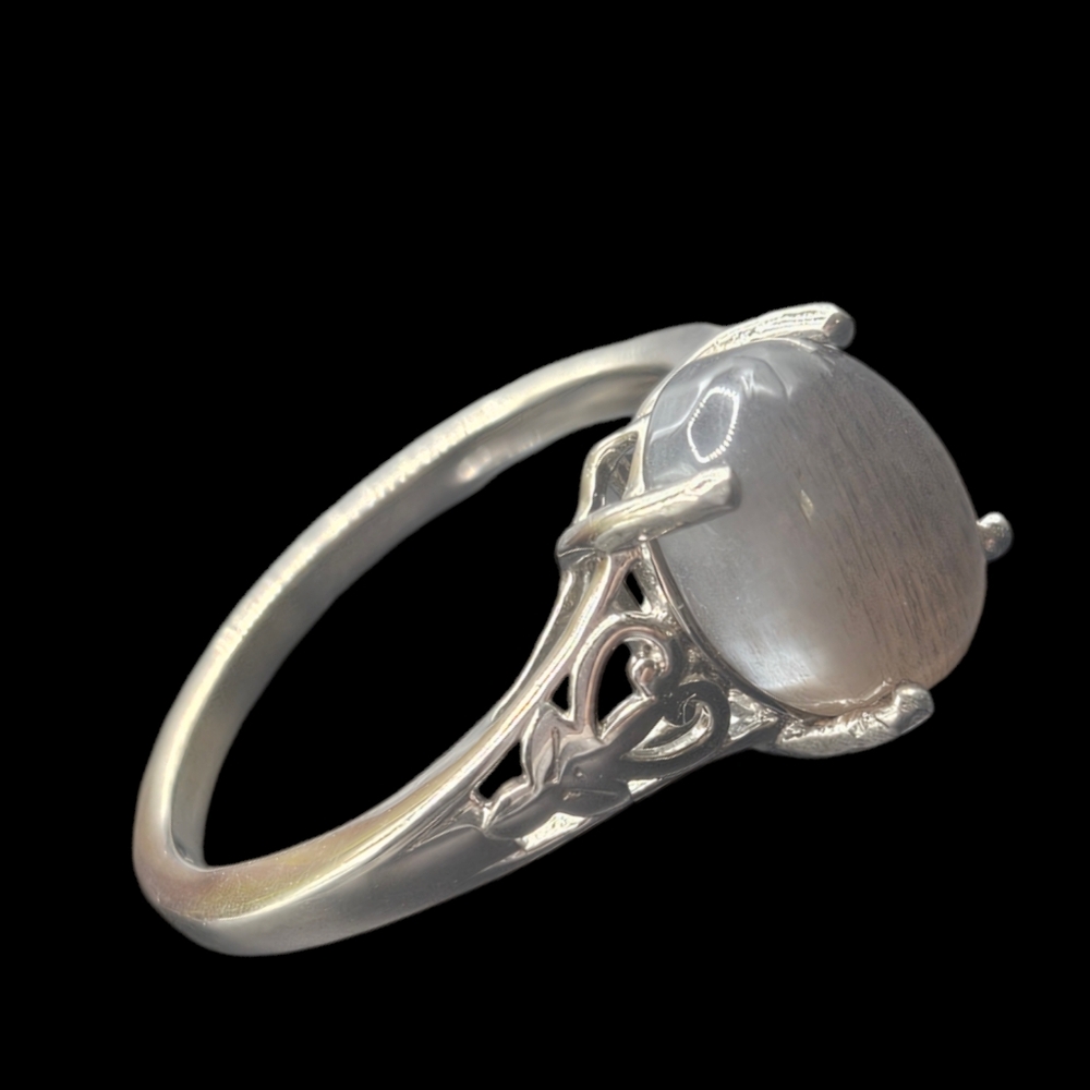 Moonstone Solitaire Ring - Picture 6 of 6
